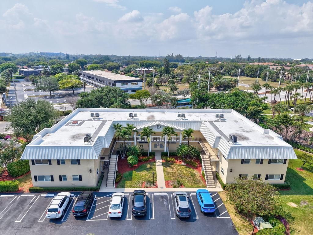 23 Colonial Club Drive, Unit 204, Boynton Beach, FL 33435 Photo