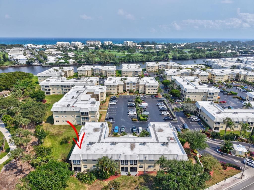 23 Colonial Club Drive, Unit 204, Boynton Beach, FL 33435 Photo