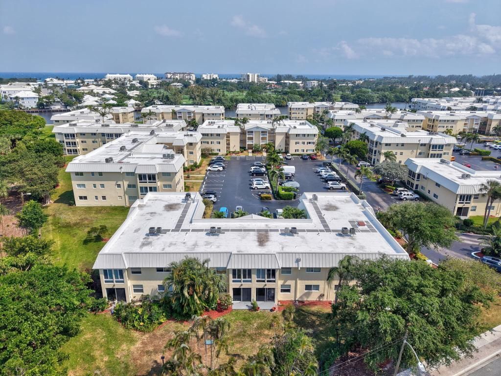 23 Colonial Club Drive, Unit 204, Boynton Beach, FL 33435 Photo