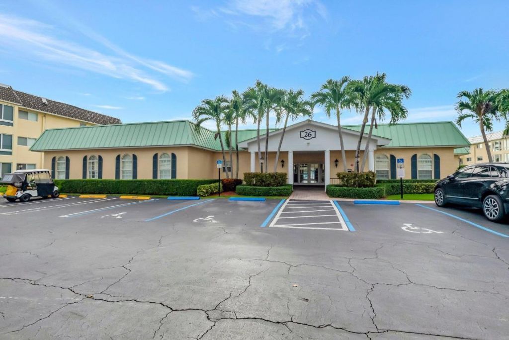 23 Colonial Club Drive, Unit 204, Boynton Beach, FL 33435 Photo