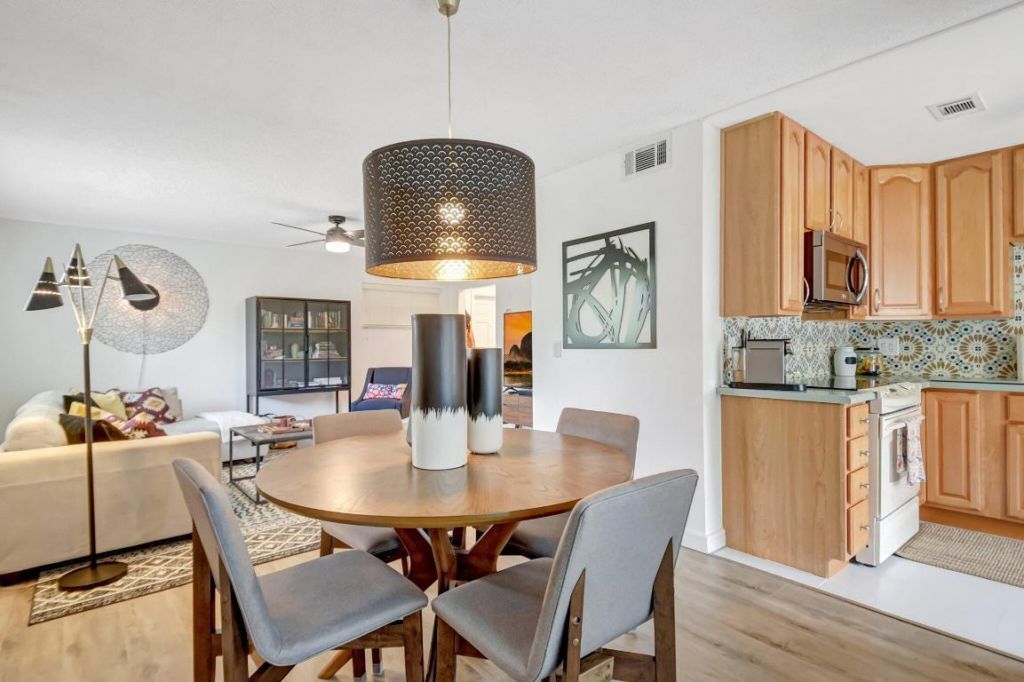 23 Colonial Club Drive, Unit 204, Boynton Beach, FL 33435 Photo