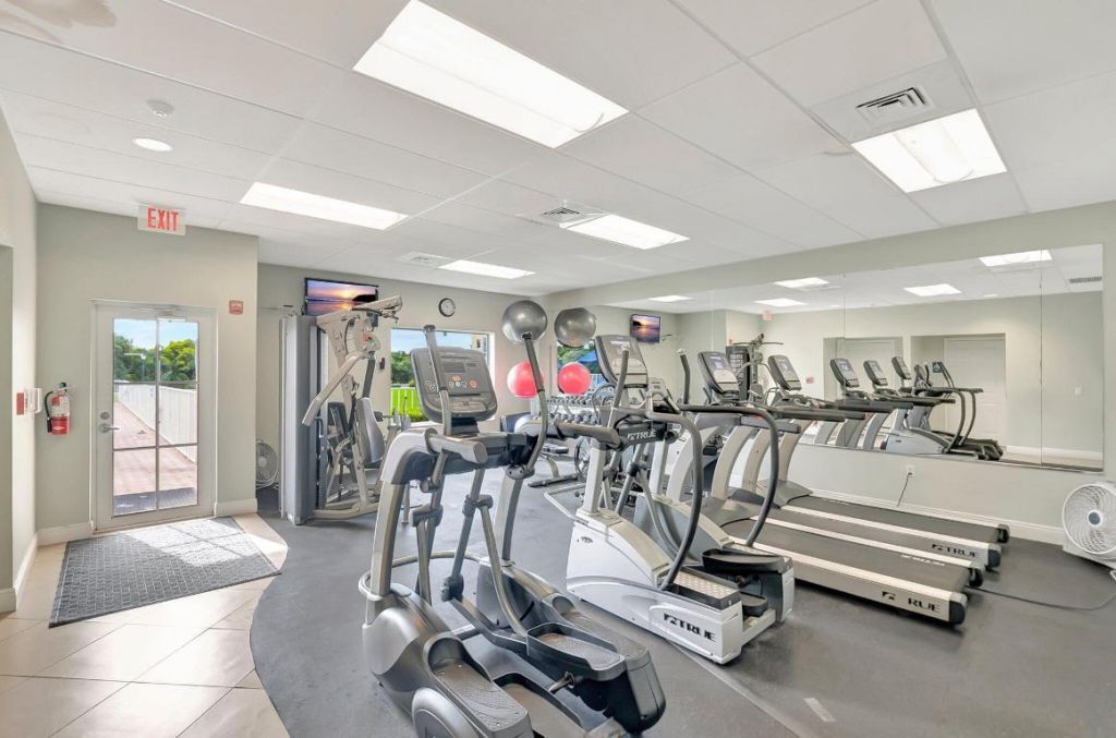 23 Colonial Club Drive, Unit 204, Boynton Beach, FL 33435 Photo