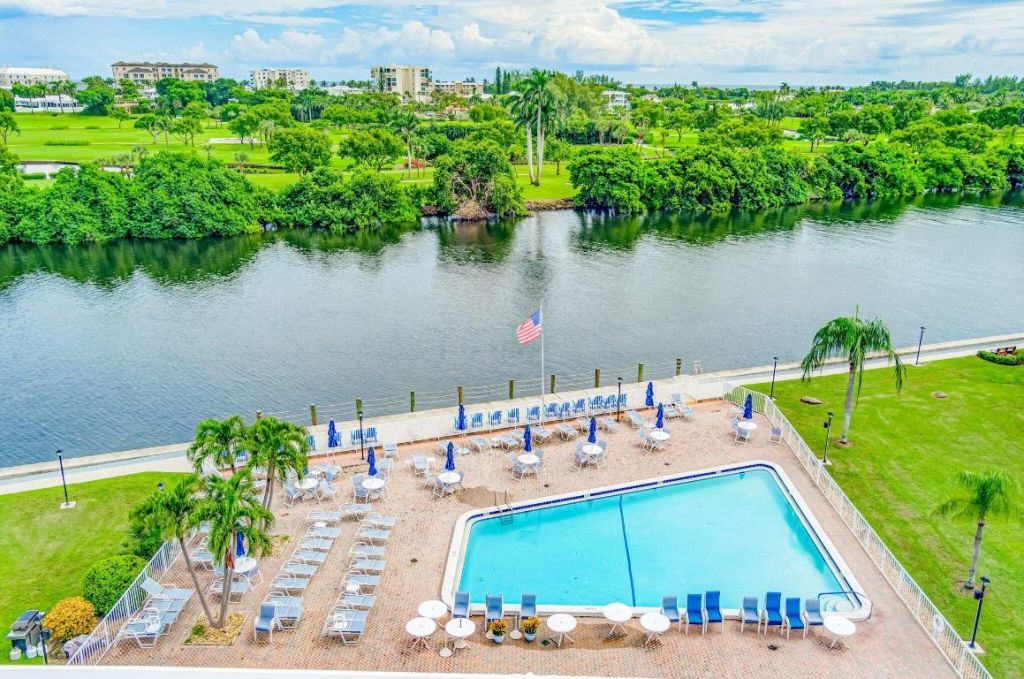 23 Colonial Club Drive, Unit 204, Boynton Beach, FL 33435 Photo