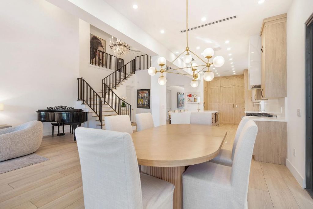 2085 Regents Boulevard, West Palm Beach, FL 33409 Photo