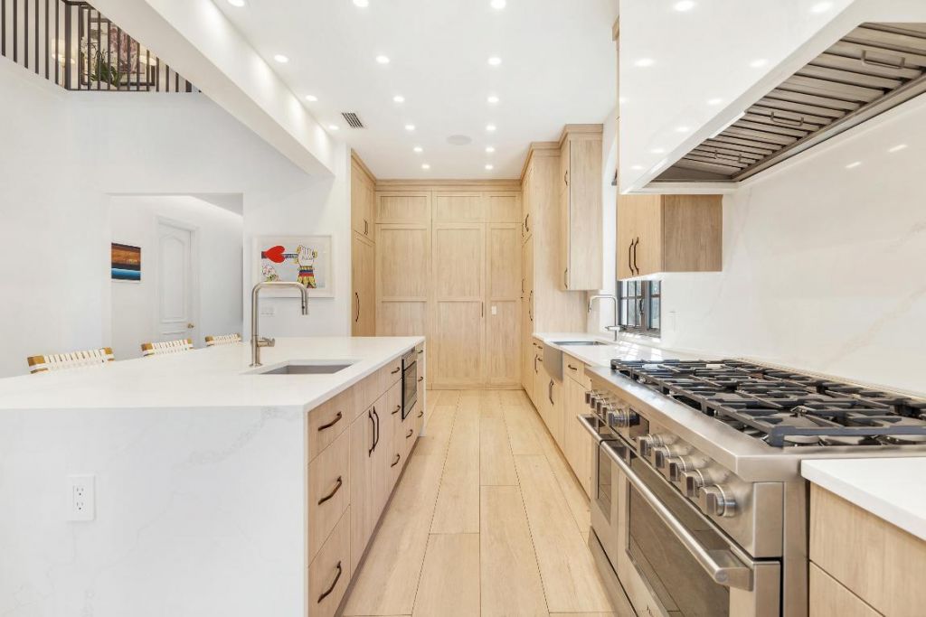 2085 Regents Boulevard, West Palm Beach, FL 33409 Photo