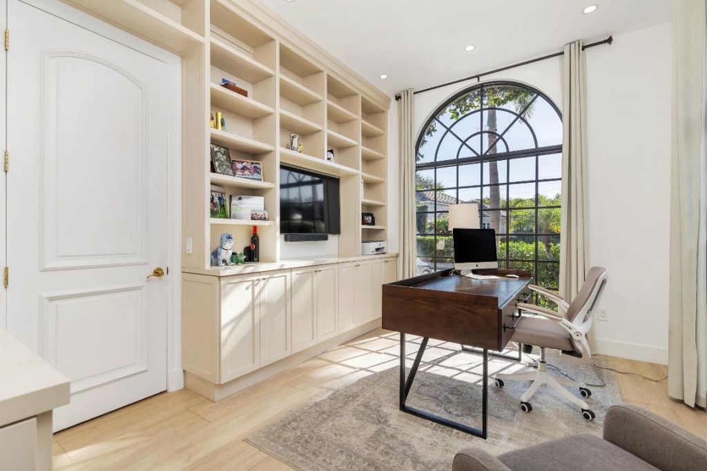 2085 Regents Boulevard, West Palm Beach, FL 33409 Photo