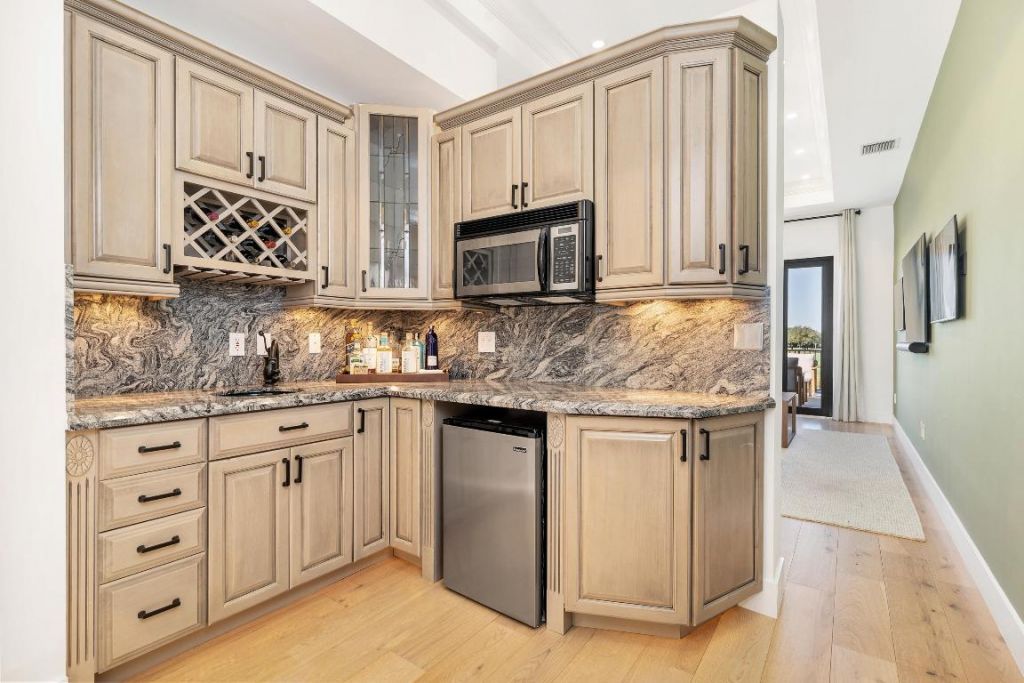 2085 Regents Boulevard, West Palm Beach, FL 33409 Photo