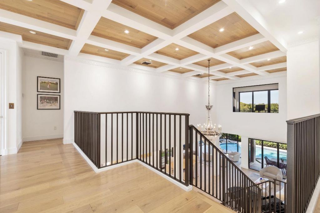 2085 Regents Boulevard, West Palm Beach, FL 33409 Photo