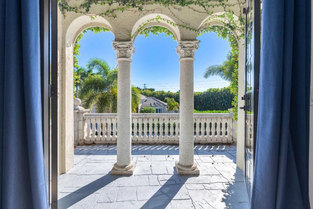 2085 Regents Boulevard, West Palm Beach, FL 33409 Photo