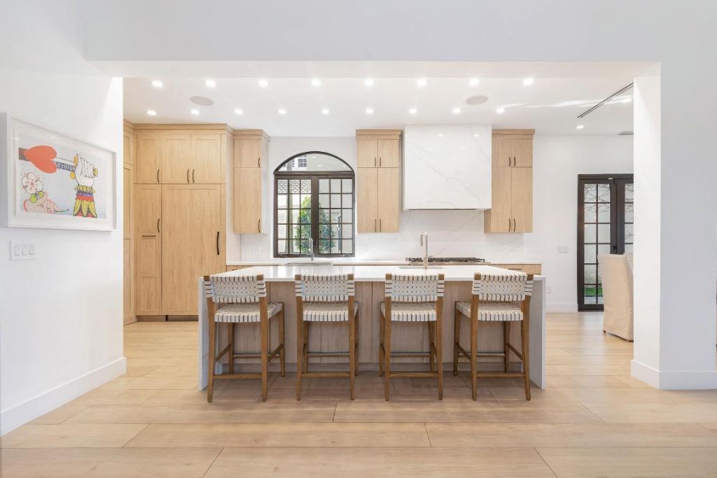 2085 Regents Boulevard, West Palm Beach, FL 33409 Photo