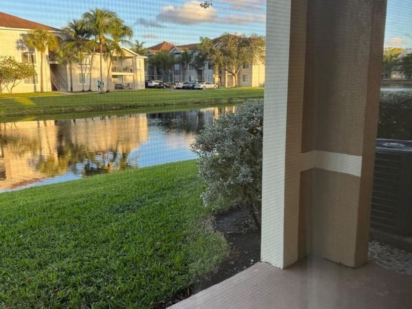 8060 N Nob Hill Road, Unit 106, Tamarac, FL 33321