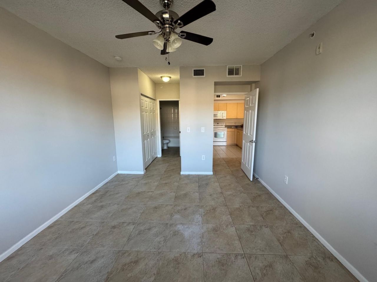 8060 N Nob Hill Road, Unit 106, Tamarac, FL 33321 Photo