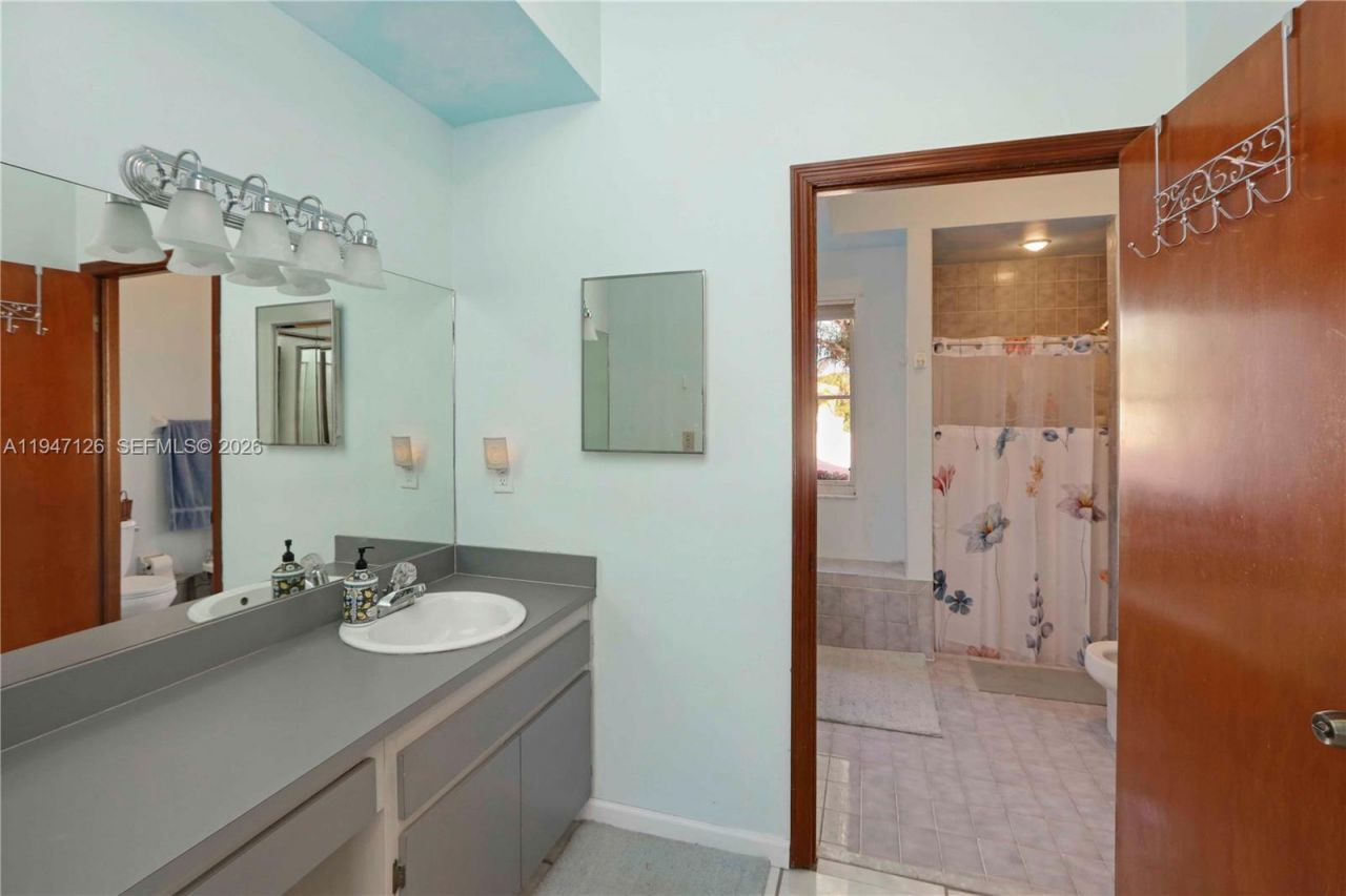 14826 SW 110th Ter, Miami, FL 33196 Photo