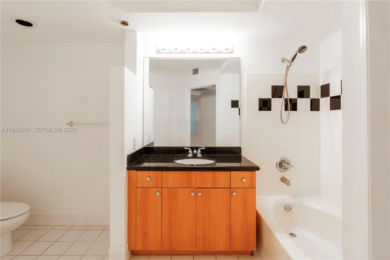 1330 West Ave, Unit 610, Miami Beach, FL 33139 Photo