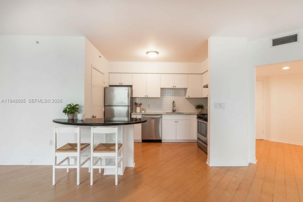 1330 West Ave, Unit 610, Miami Beach, FL 33139 Photo