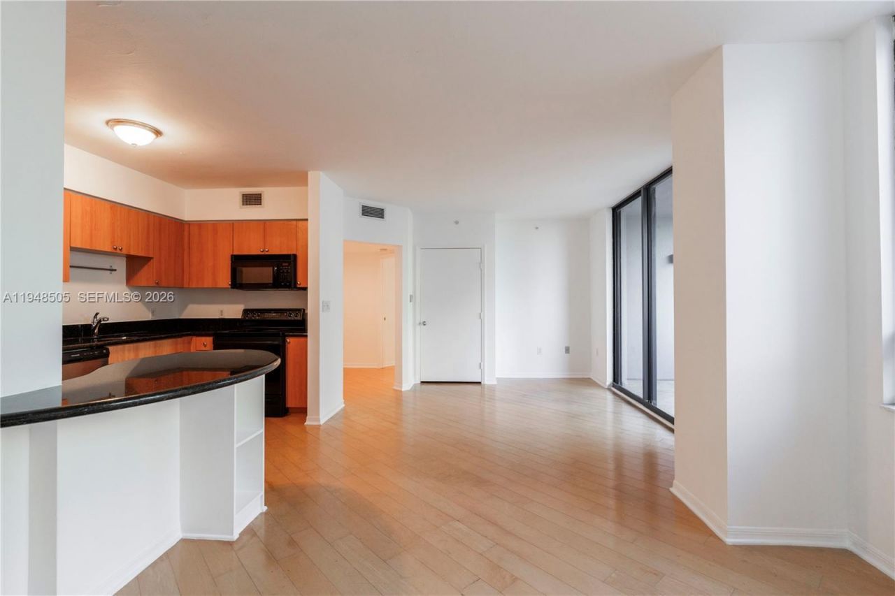 1330 West Ave, Unit 610, Miami Beach, FL 33139 Photo