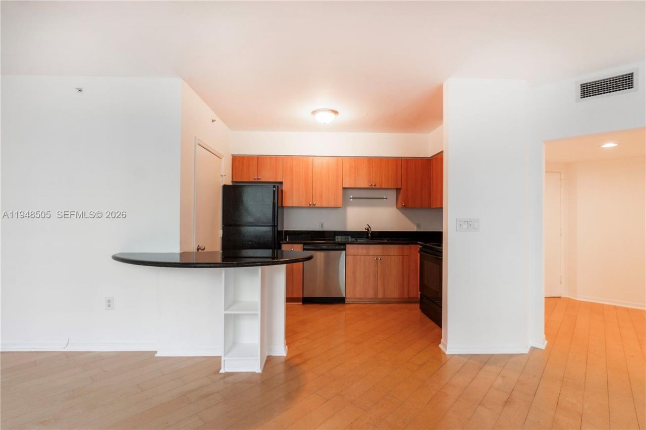 1330 West Ave, Unit 610, Miami Beach, FL 33139 Photo