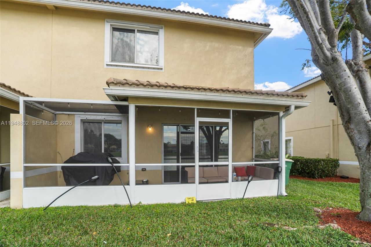 5951 Royal Way, Tamarac, FL 33321 Photo