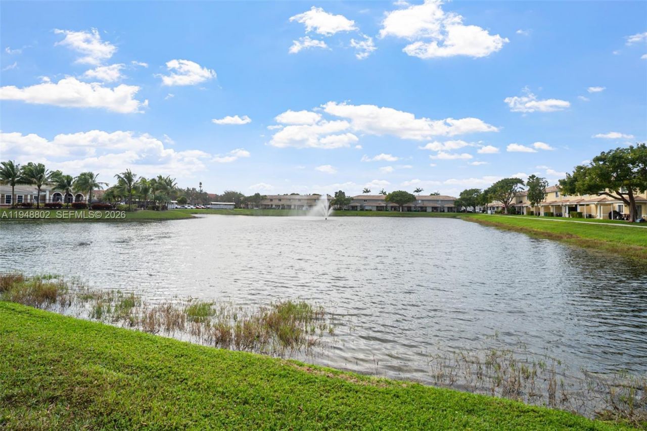 5951 Royal Way, Tamarac, FL 33321 Photo