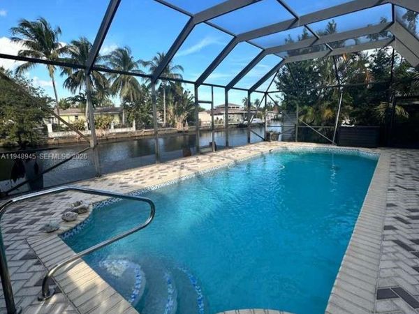 2827 Mckinley St , Hollywood, FL 33020