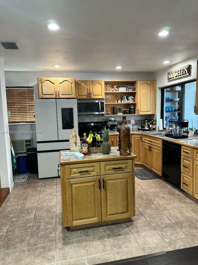 2827 Mckinley St , Hollywood, FL 33020 Photo