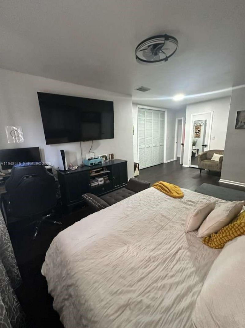 2827 Mckinley St , Hollywood, FL 33020 Photo