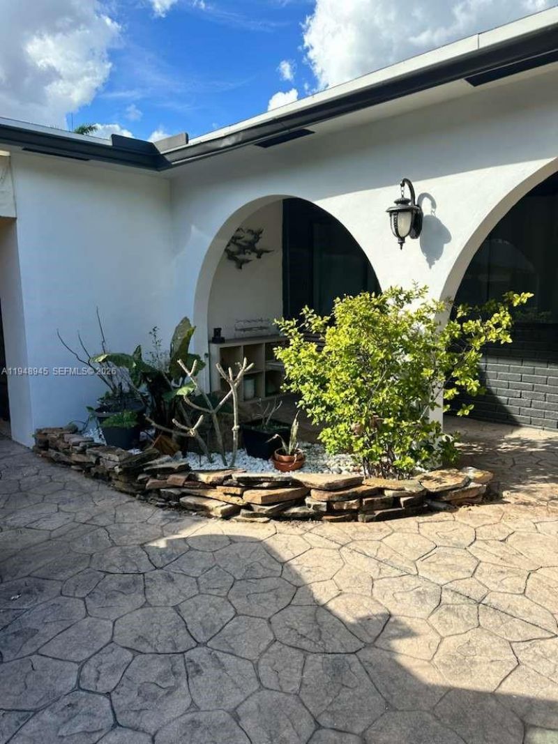 2827 Mckinley St , Hollywood, FL 33020 Photo