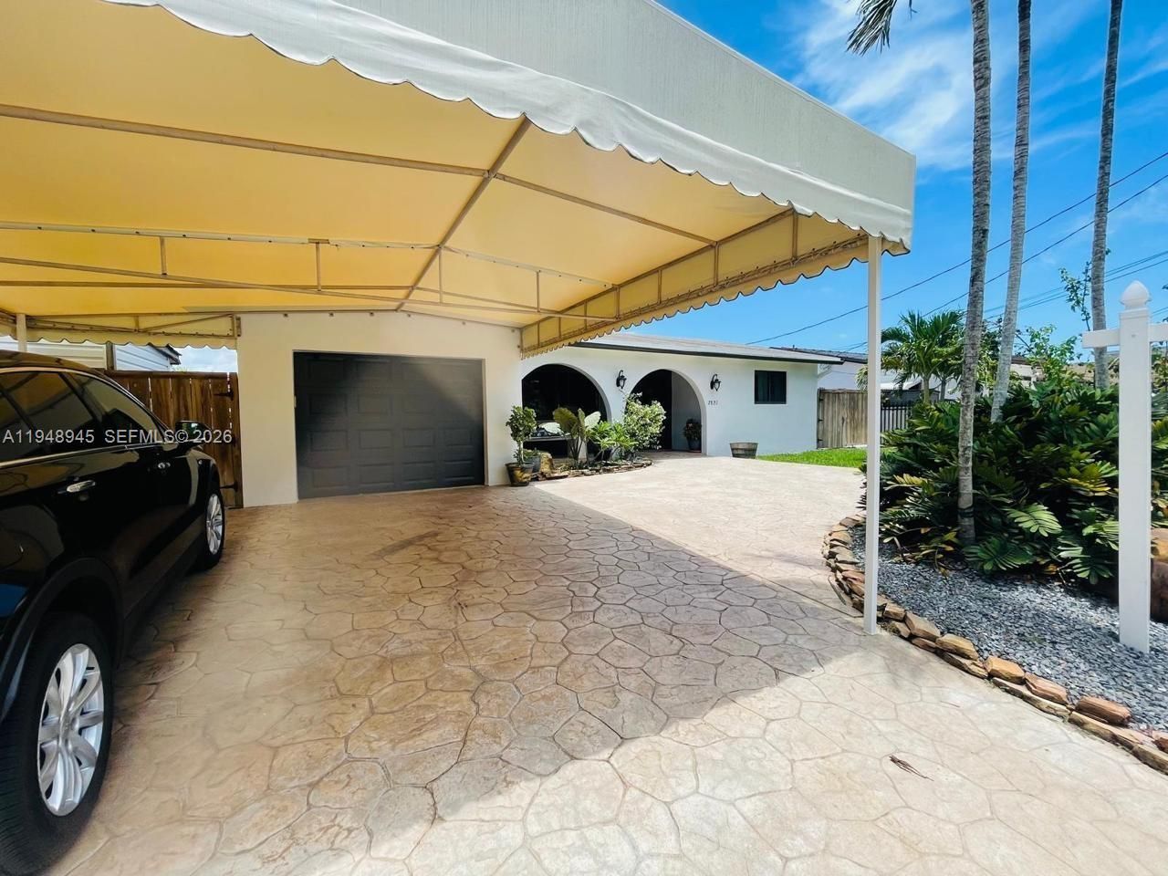 2827 Mckinley St , Hollywood, FL 33020 Photo