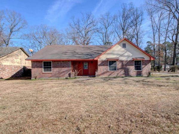 6009 S Cedar Street, Pine Bluff, AR 71603