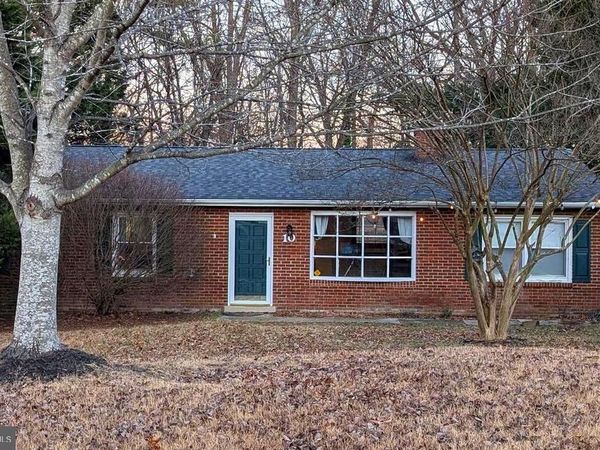 10 HICKORY RIDGE DRIVE, FREDERICKSBURG, VA 22405