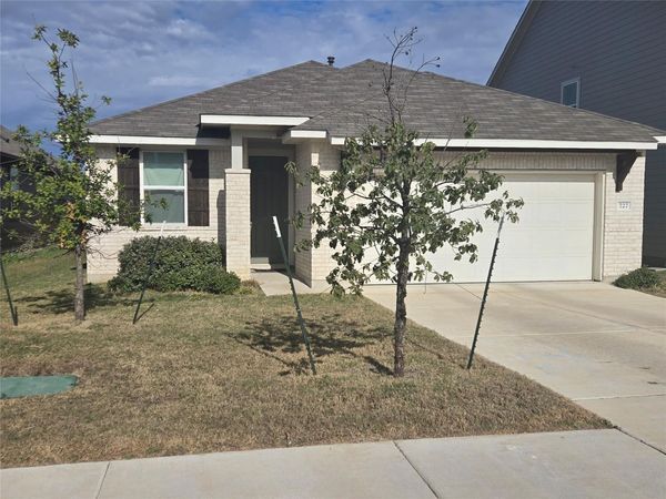 727 Gray Fox LOOP, Hutto, TX 78634