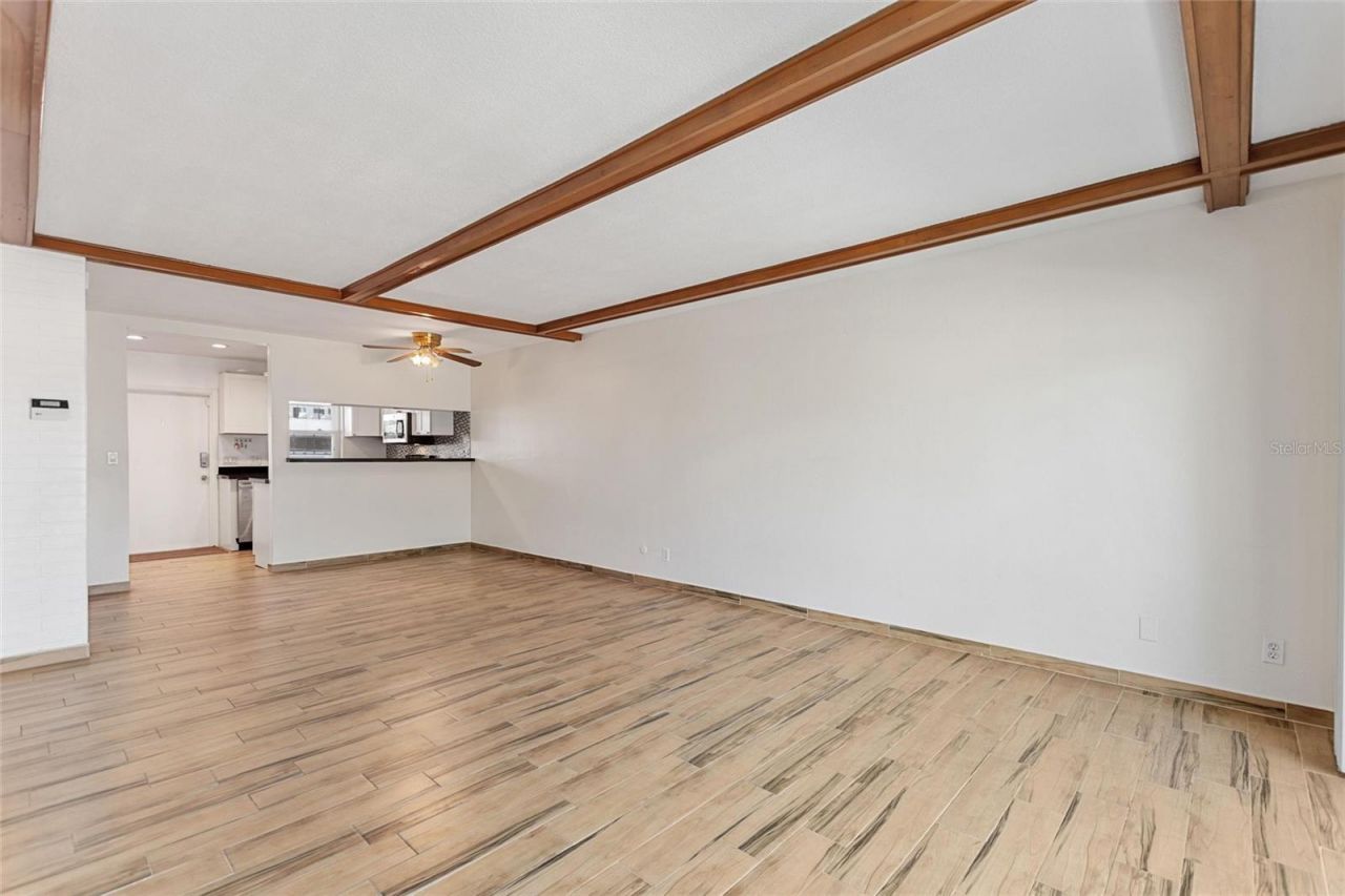 4250 37th Street S, Unit 5, Saint Petersburg, FL 33711 Photo