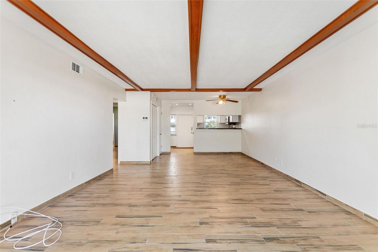 4250 37th Street S, Unit 5, Saint Petersburg, FL 33711 Photo