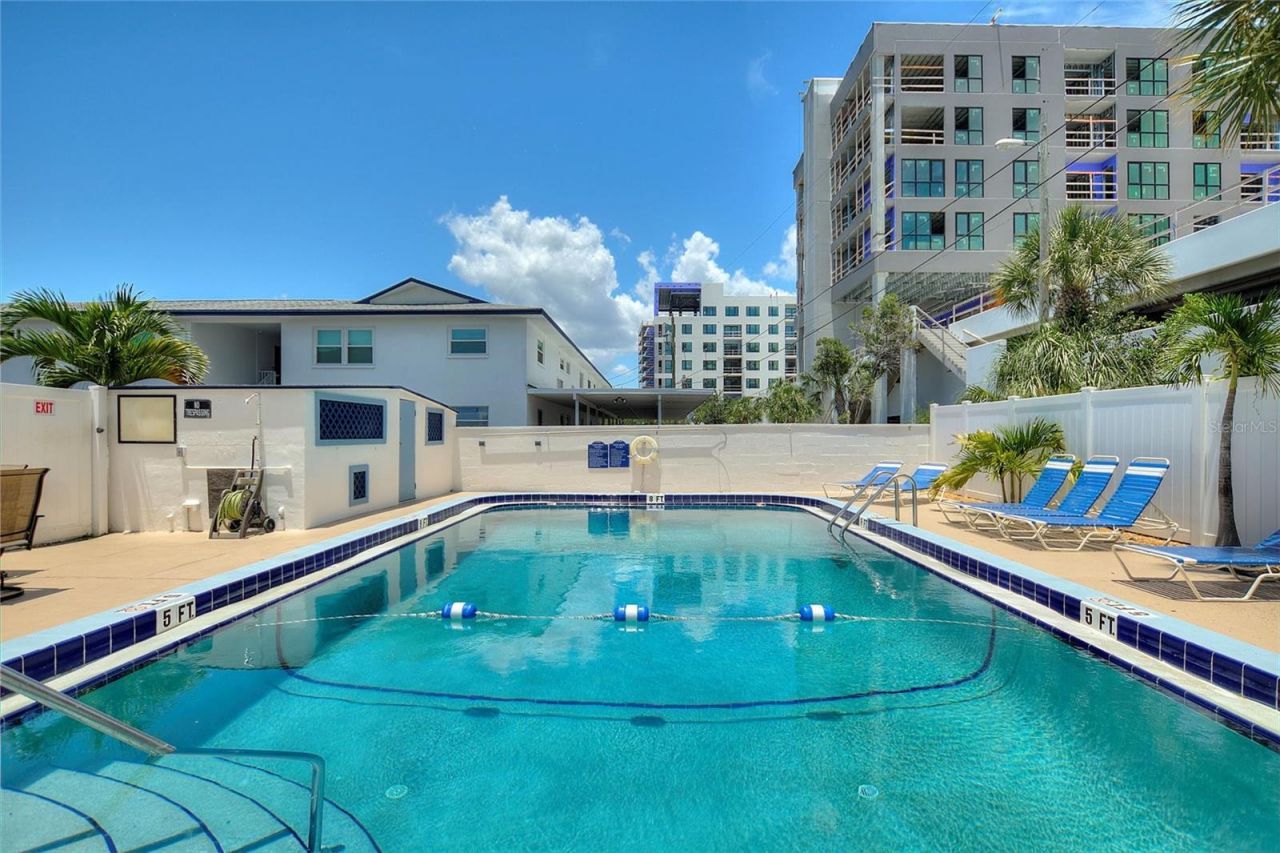 4250 37th Street S, Unit 5, Saint Petersburg, FL 33711 Photo