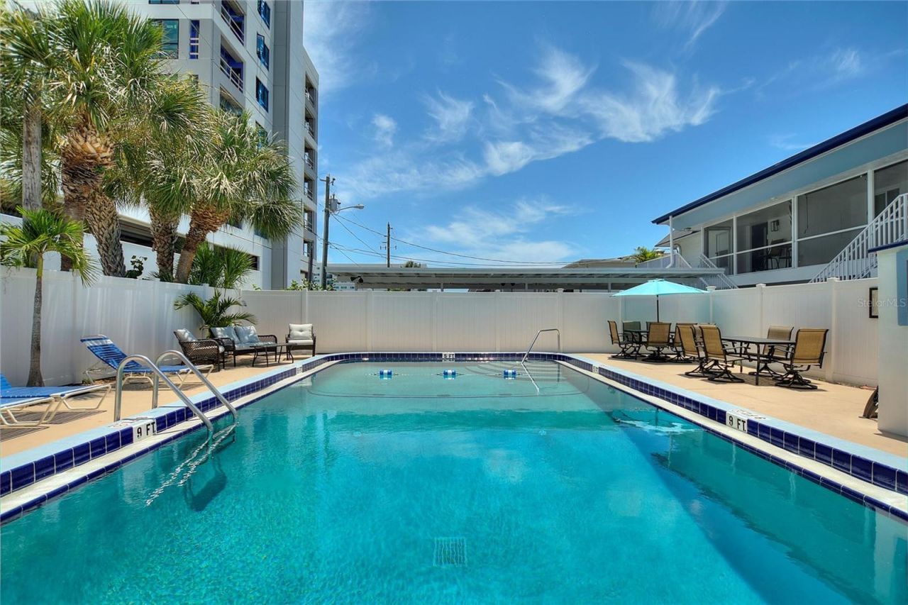 4250 37th Street S, Unit 5, Saint Petersburg, FL 33711 Photo