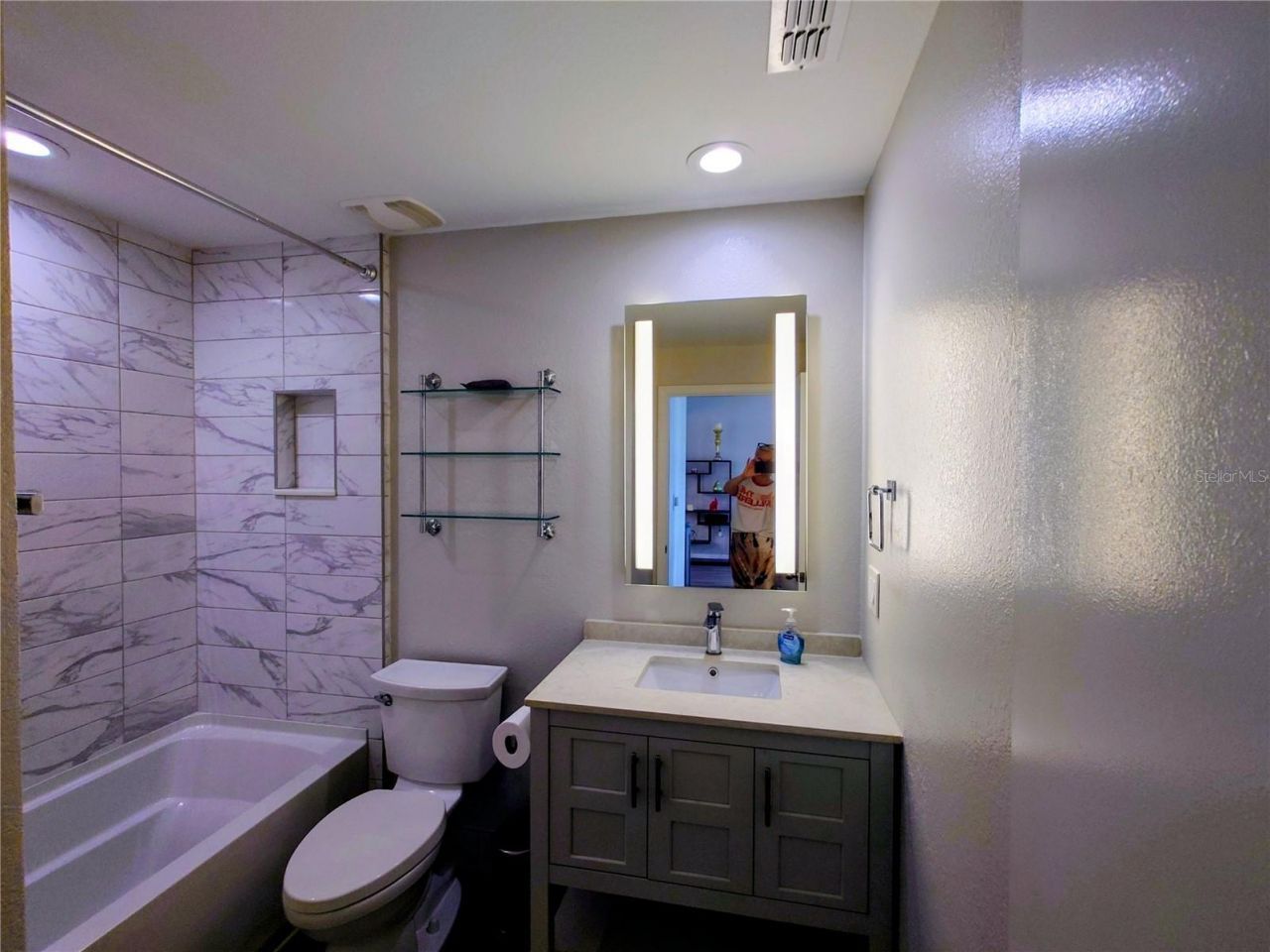 200 4th Avenue S, Unit 130, Saint Petersburg, FL 33701 Photo