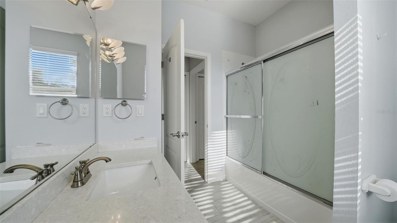 9402 Glen Abbey Lane, Sarasota, FL 34238 Photo