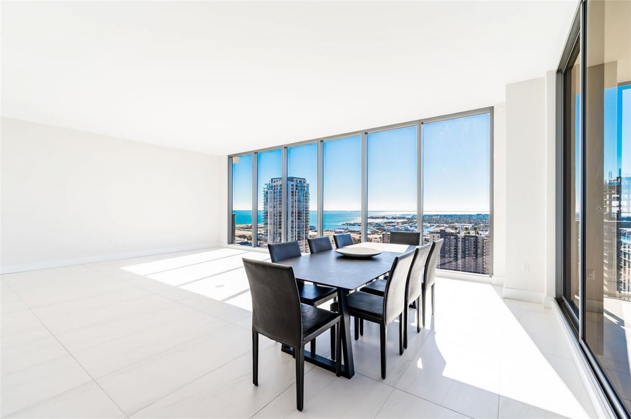 275 1st Ave South, Unit 2606, Saint Petersburg, FL 33701 Photo