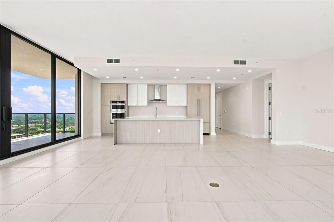 275 1st Ave South, Unit 2606, Saint Petersburg, FL 33701 Photo