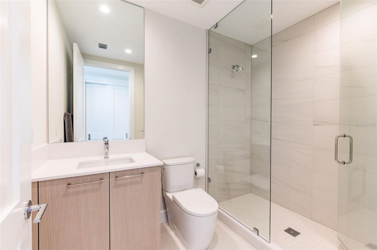 275 1st Ave South, Unit 2606, Saint Petersburg, FL 33701 Photo