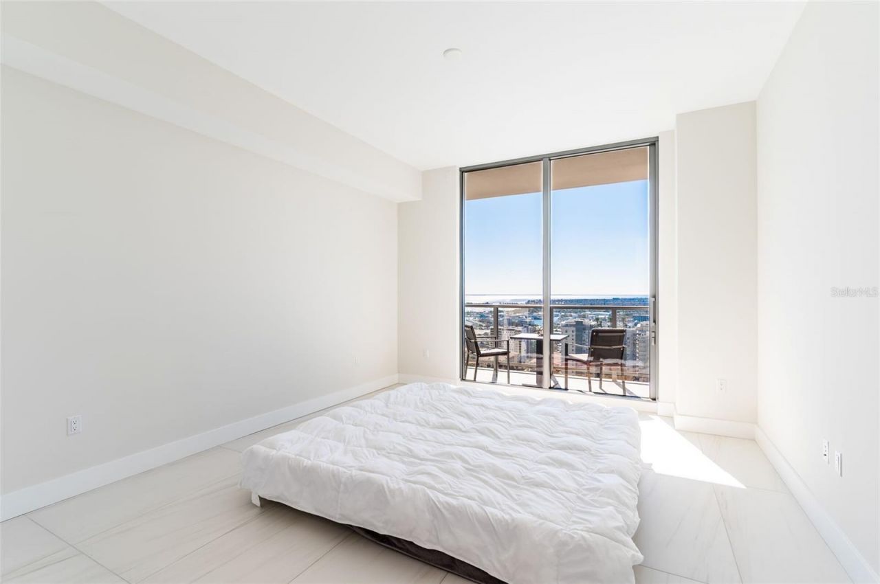 275 1st Ave South, Unit 2606, Saint Petersburg, FL 33701 Photo