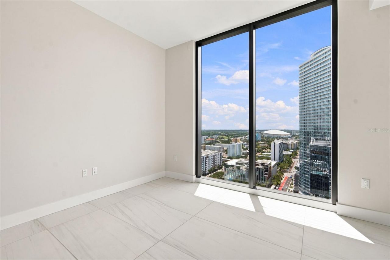 275 1st Ave South, Unit 2606, Saint Petersburg, FL 33701 Photo