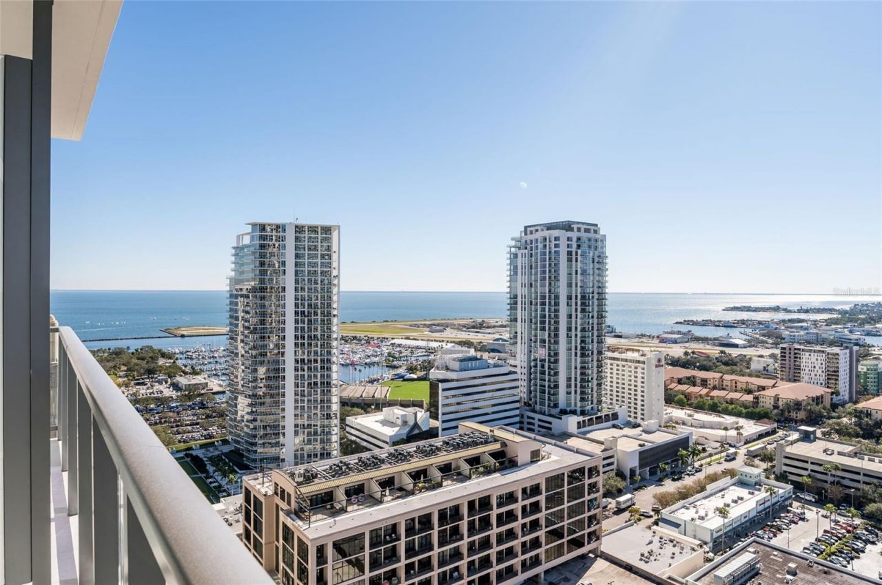 275 1st Ave South, Unit 2606, Saint Petersburg, FL 33701 Photo