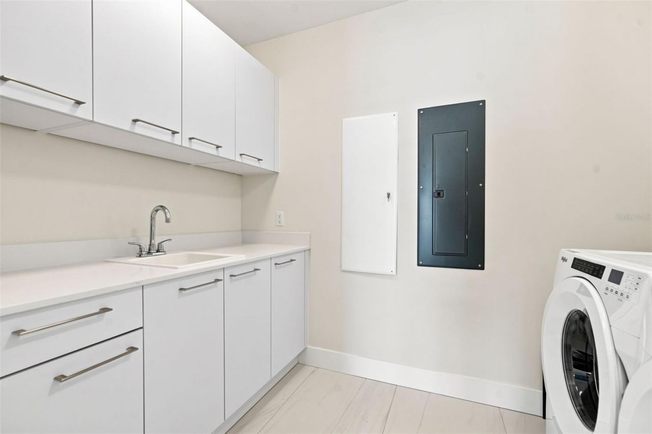 275 1st Ave South, Unit 2606, Saint Petersburg, FL 33701 Photo