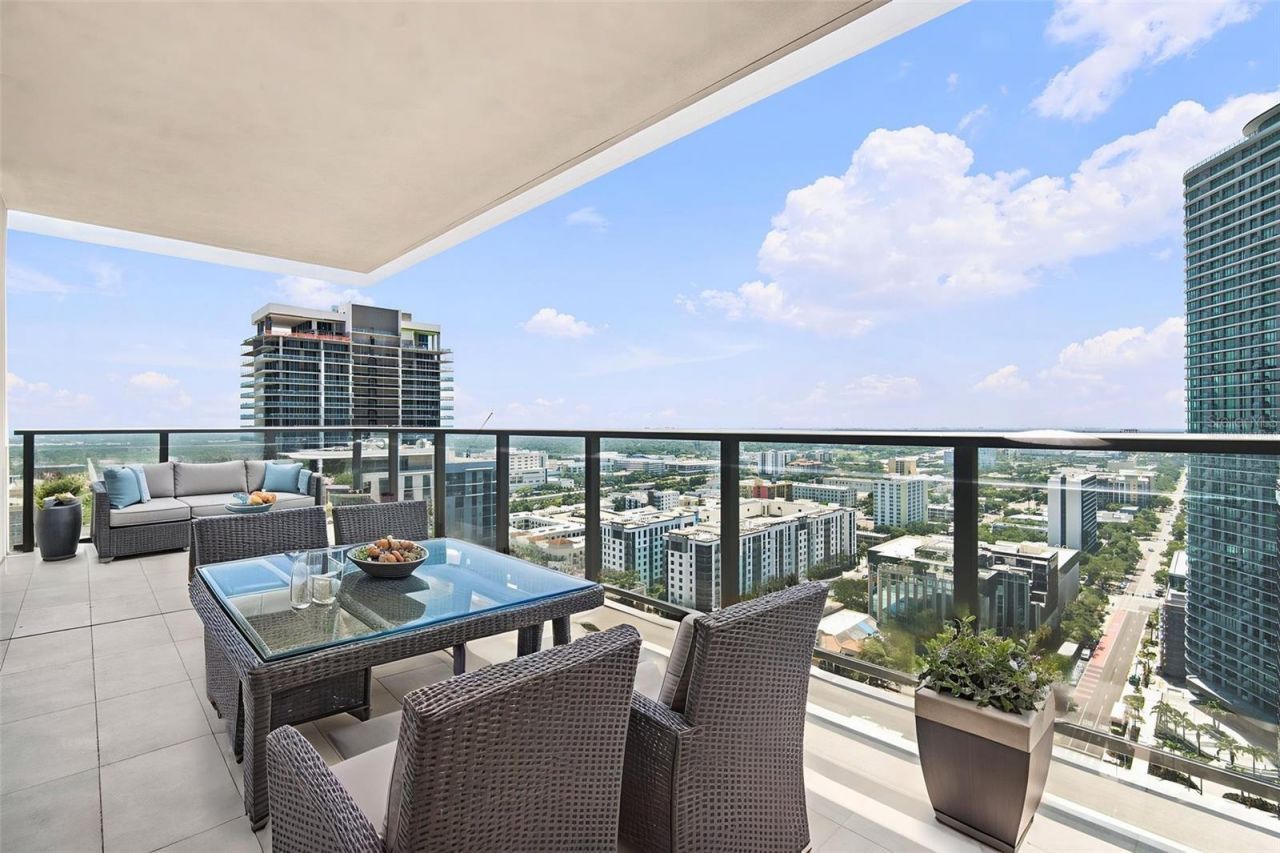 275 1st Ave South, Unit 2606, Saint Petersburg, FL 33701 Photo