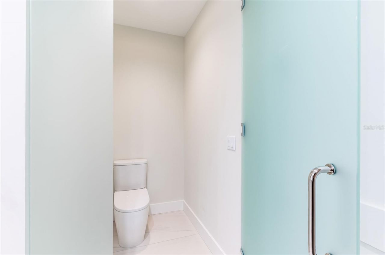 275 1st Ave South, Unit 2606, Saint Petersburg, FL 33701 Photo