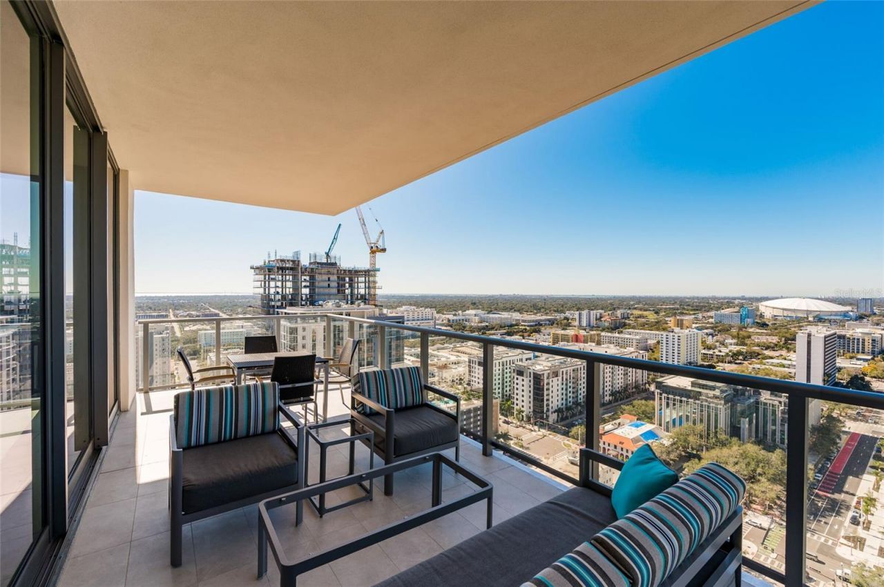 275 1st Ave South, Unit 2606, Saint Petersburg, FL 33701 Photo