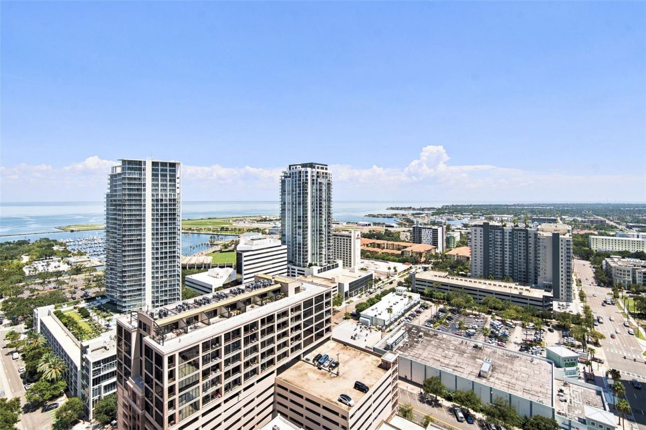 275 1st Ave South, Unit 2606, Saint Petersburg, FL 33701 Photo
