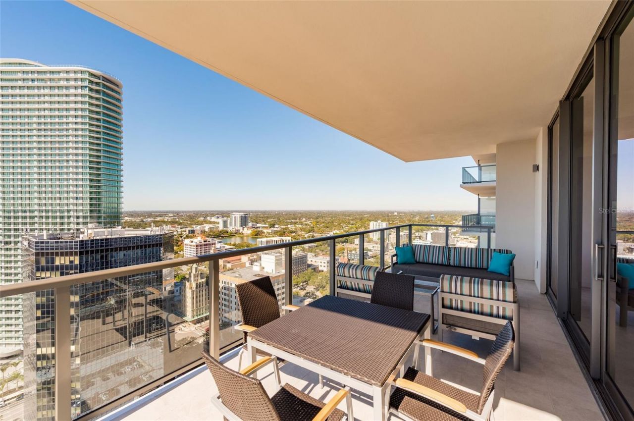 275 1st Ave South, Unit 2606, Saint Petersburg, FL 33701 Photo