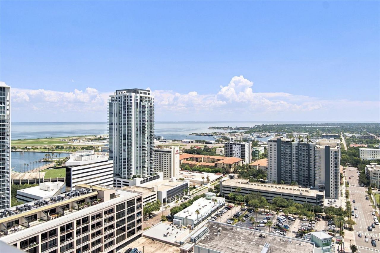 275 1st Ave South, Unit 2606, Saint Petersburg, FL 33701 Photo